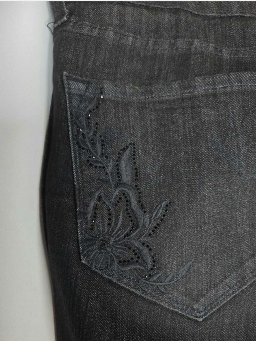 NYDJ Bootcut Black Denim Jeans Embroidered Pockets Size 14 Petite